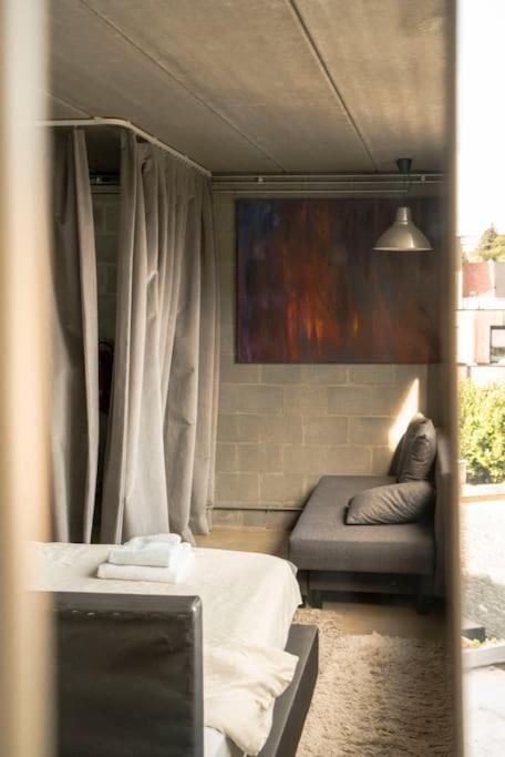 Mari'S: Multifunctional Shelter With Big Garden Gante Exterior foto